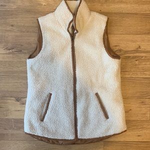 Old navy Sherpa vest size M